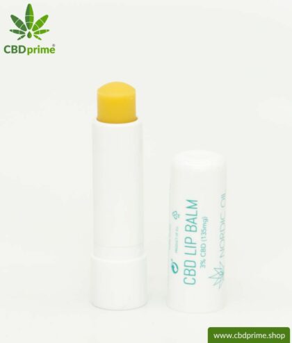 CBD LIP BALM. Lippenstift mit 3 % CBD Anteil. Lippenbalsam zur Pflege spröder, rissiger Lippen mit der Kraft der Cannabis Pflanze. Vegan.