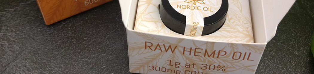 RAW CBD & CBDa. Extraktion ohne Wärmezuführung der Cannabis Pflanze mit 30 % CBD Anteil. Ohne THC. Vegan.